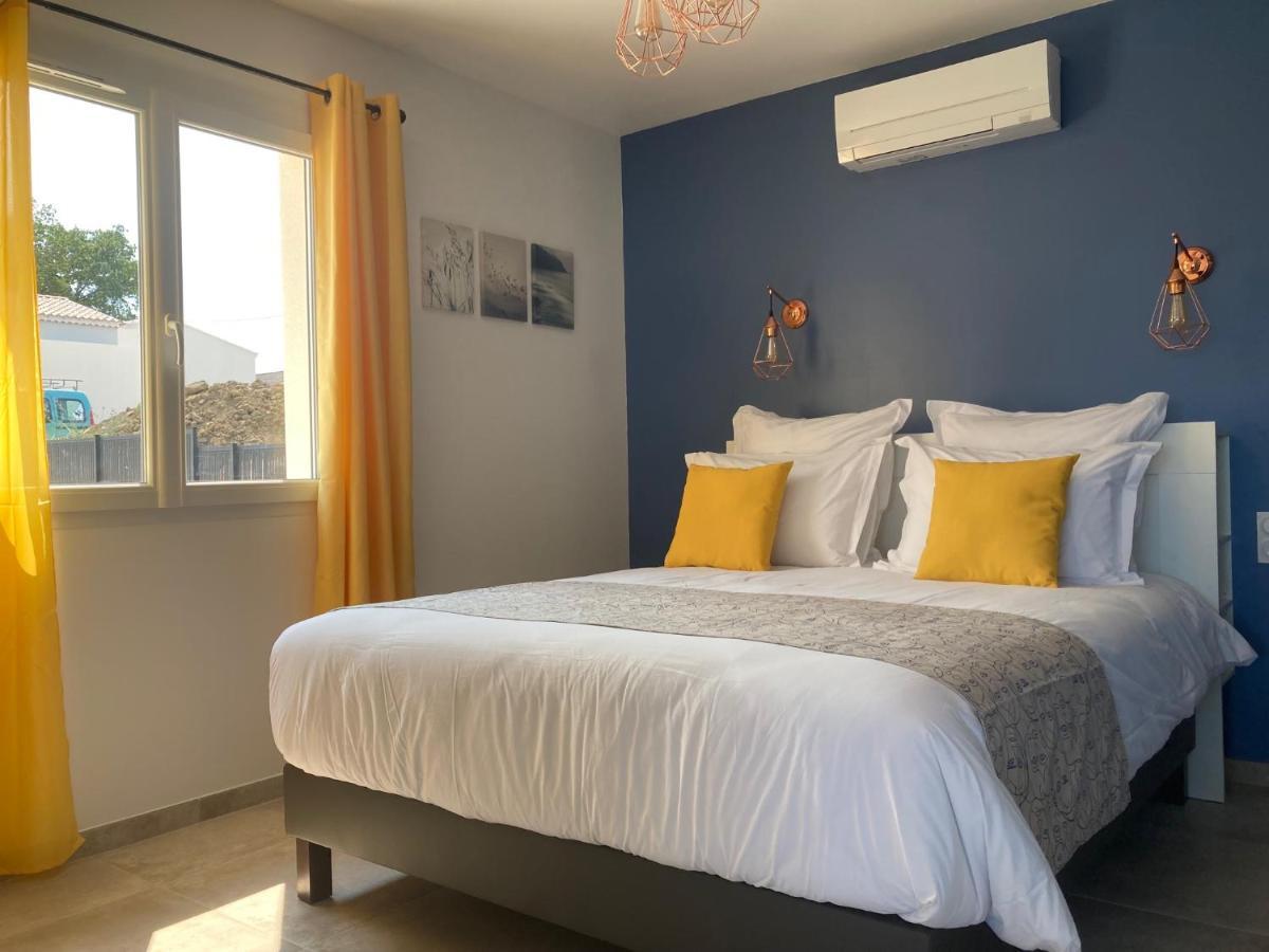 Bed and Breakfast Domaine Forvent Saint-Julien-de-Peyrolas Exterior foto