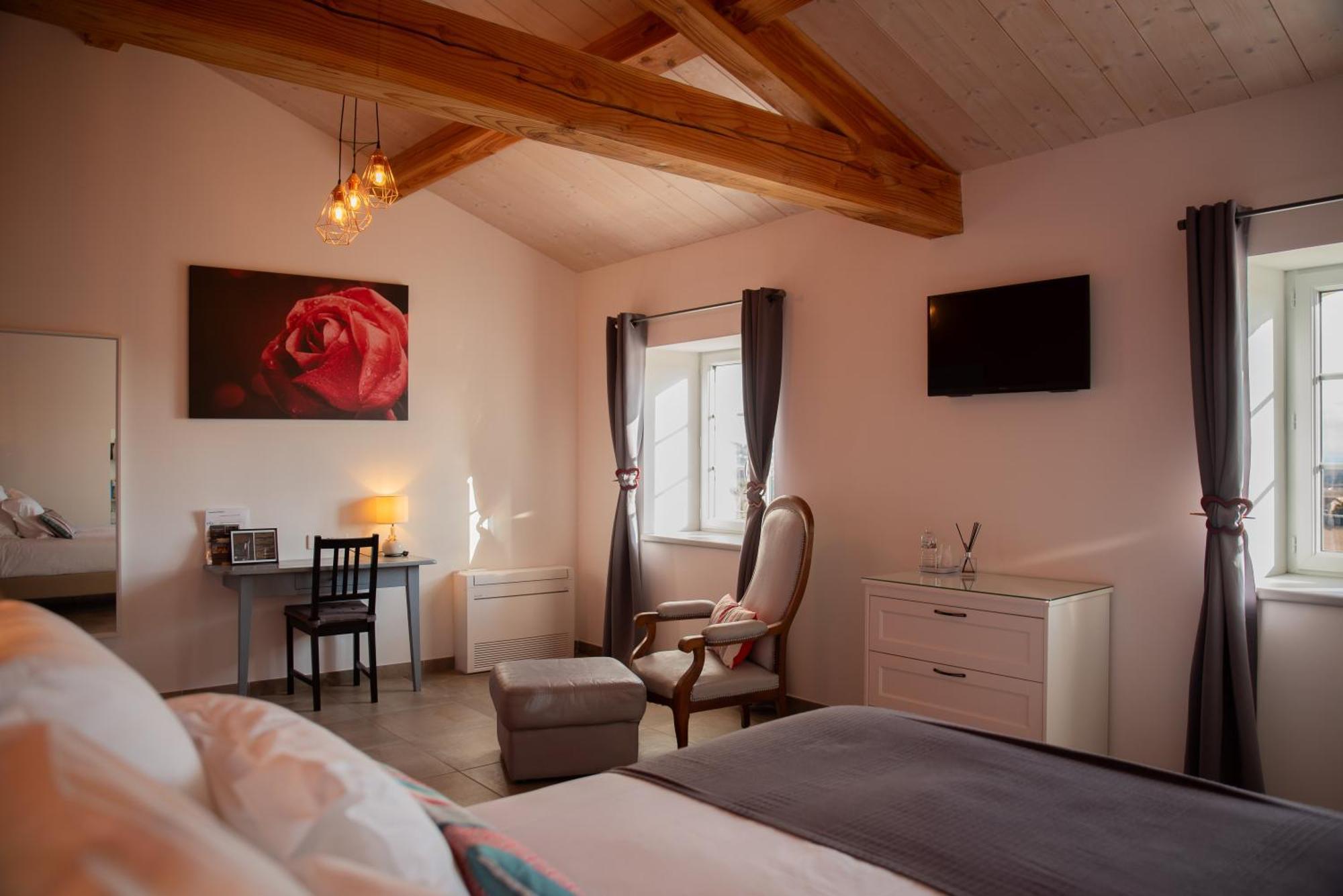 Bed and Breakfast Domaine Forvent Saint-Julien-de-Peyrolas Exterior foto