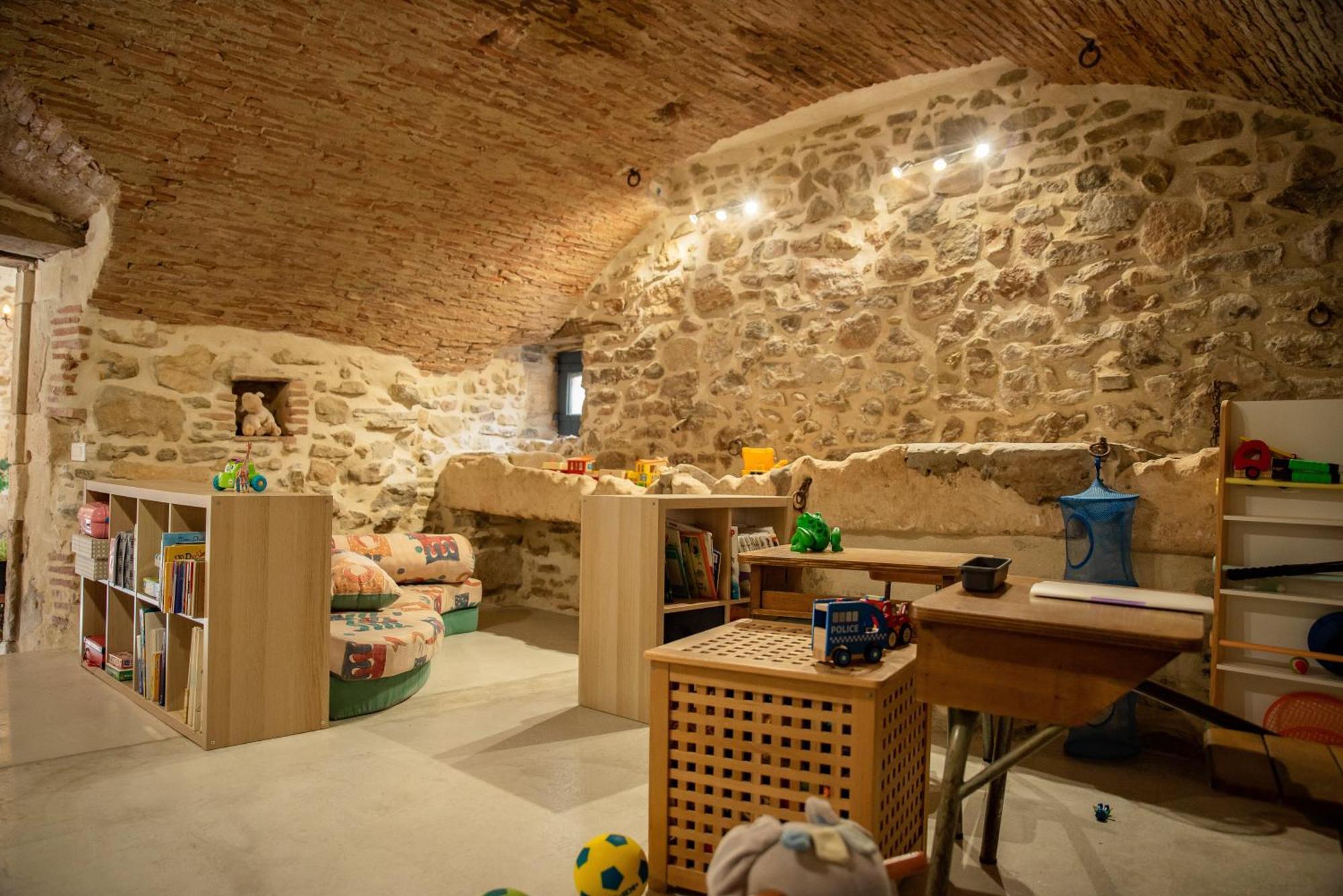 Bed and Breakfast Domaine Forvent Saint-Julien-de-Peyrolas Exterior foto