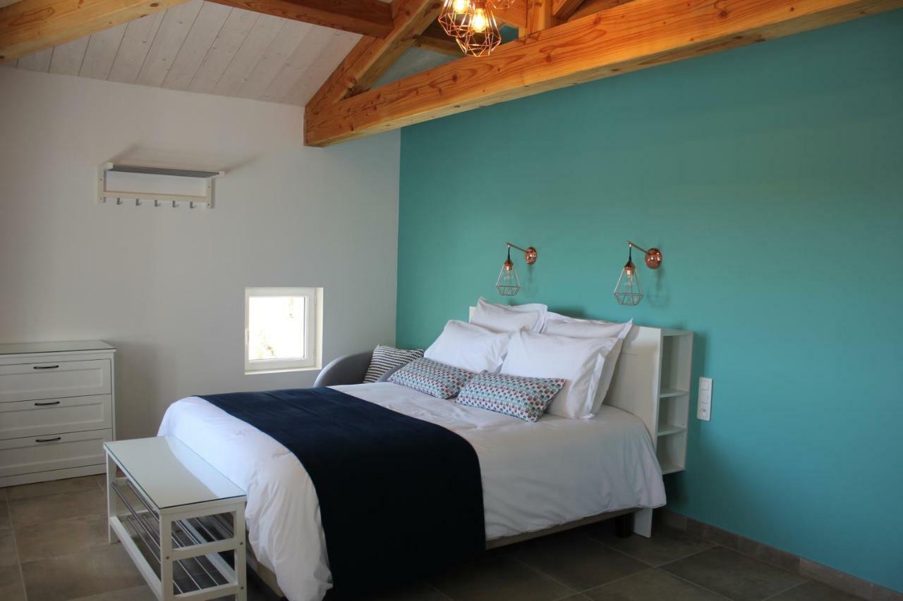 Bed and Breakfast Domaine Forvent Saint-Julien-de-Peyrolas Exterior foto